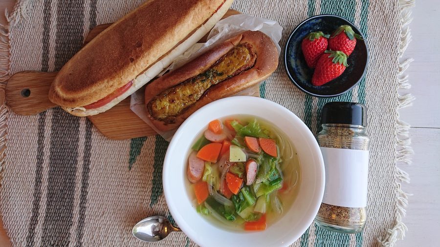 パニーニとスープを組み合わせたセットメニュー
